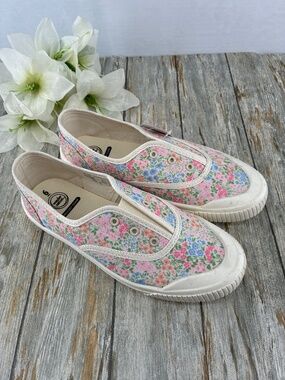 Women’s Casual Plimsole Slip-On Sneaker Shoes Size 8